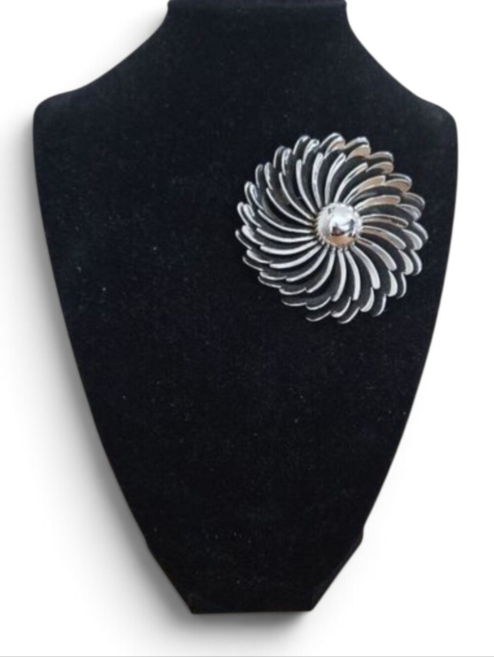 Vintage 1970s Flower Power Silver Tone Swirl Flower Brooch Pin 2.25" Mod Retro